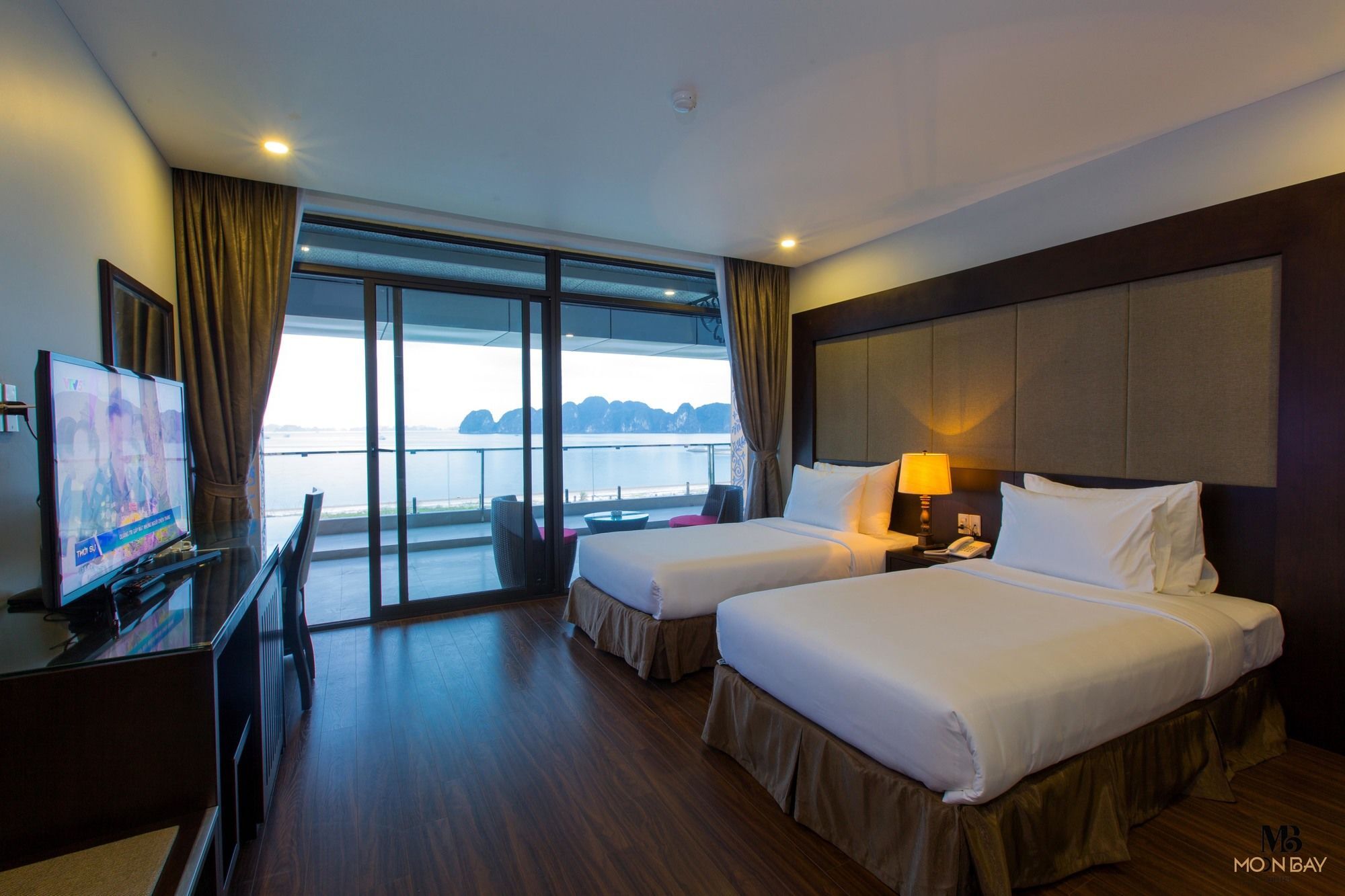 Moon Bay Ha Long Hotel Bagian luar foto