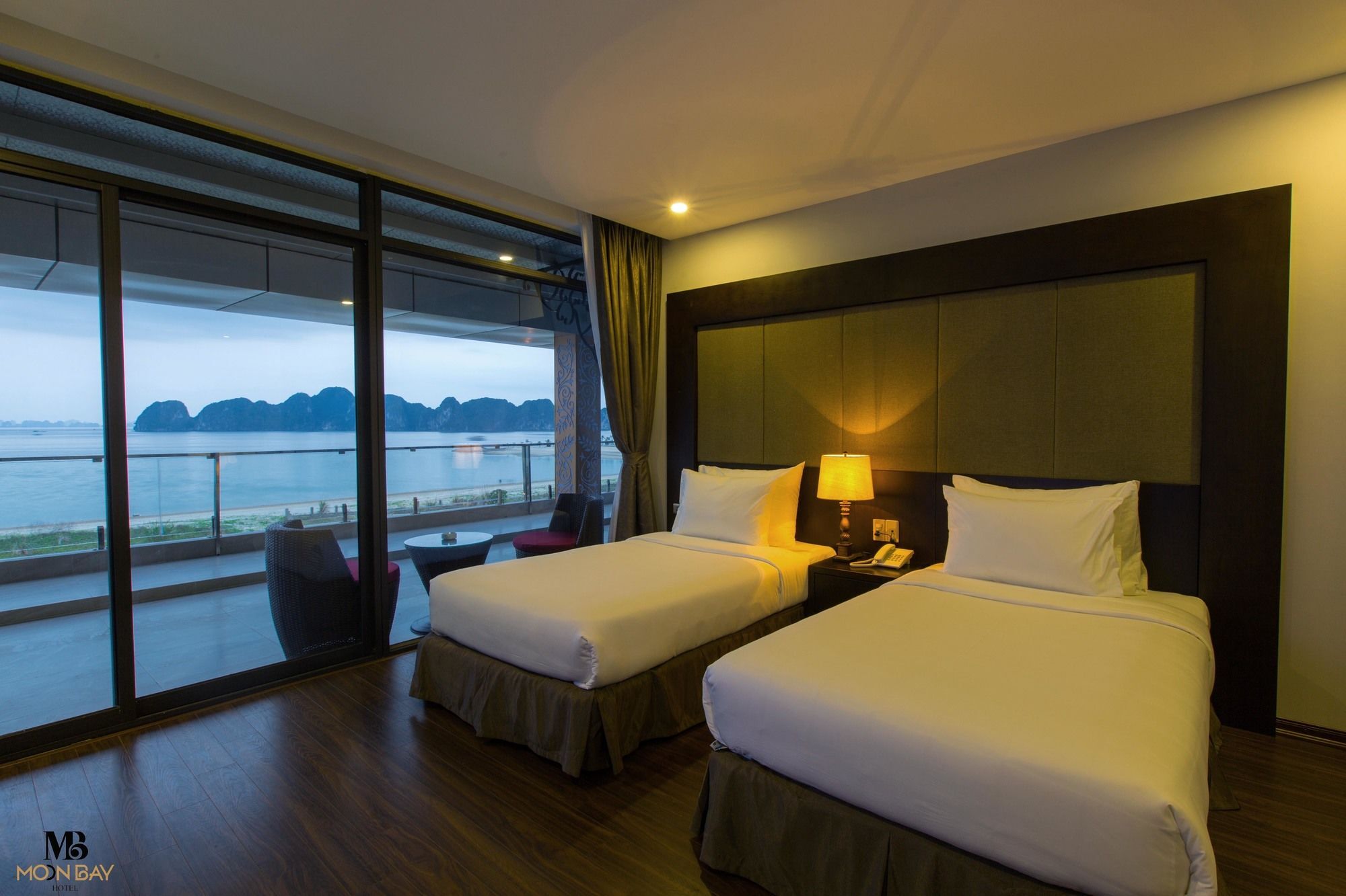 Moon Bay Ha Long Hotel Bagian luar foto